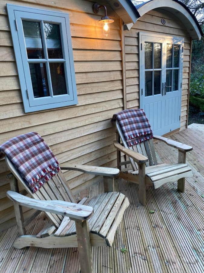 Chez Maurice Luxury Shepherds Hut With Bath And Hot Tub Kelling Exterior foto