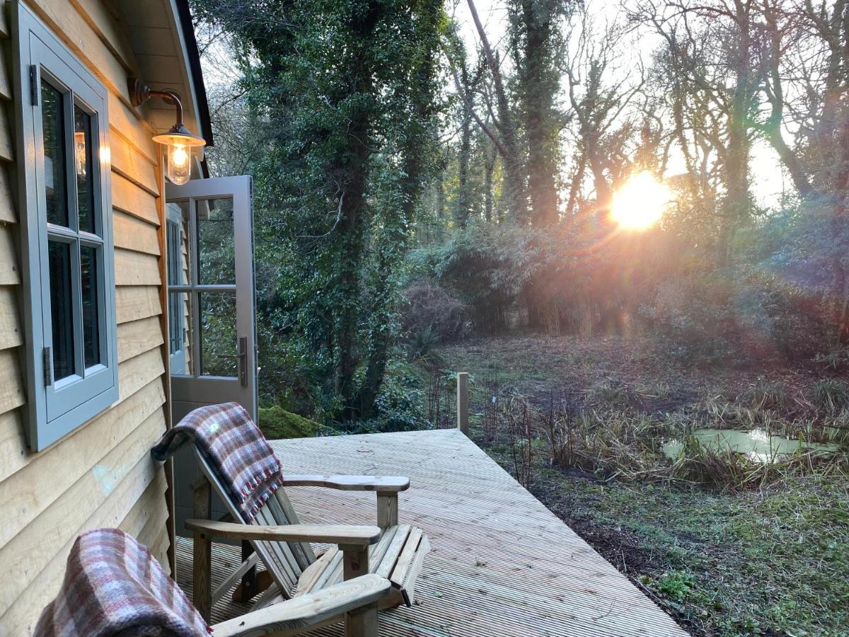 Chez Maurice Luxury Shepherds Hut With Bath And Hot Tub Kelling Exterior foto